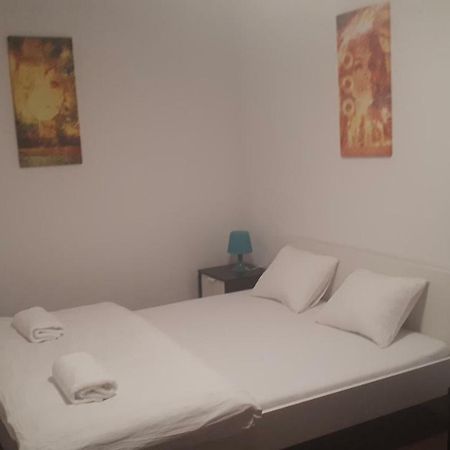 Apartman - Sukromie V Meste 브라티슬라바 외부 사진